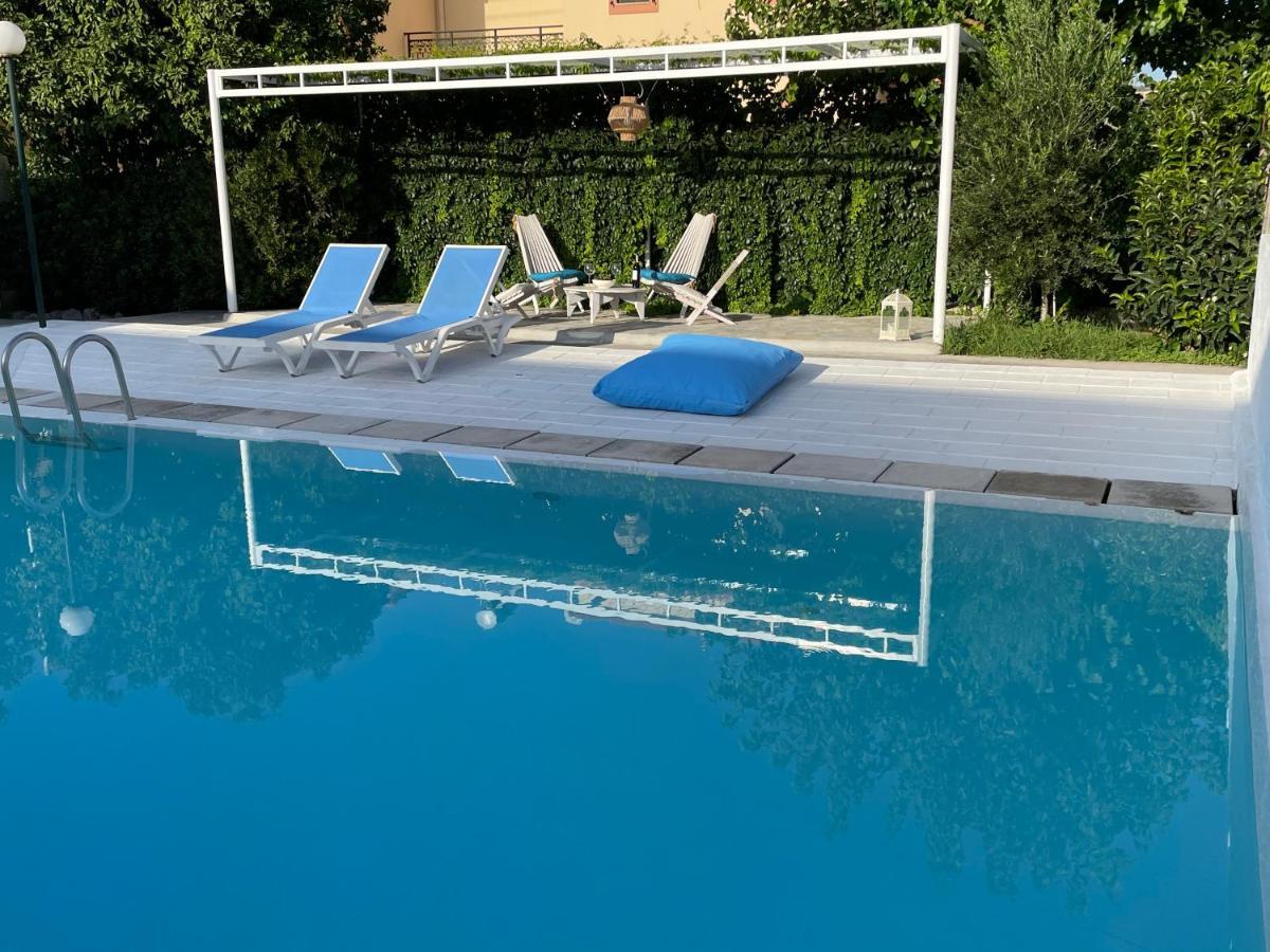 Elpiniki Villa *