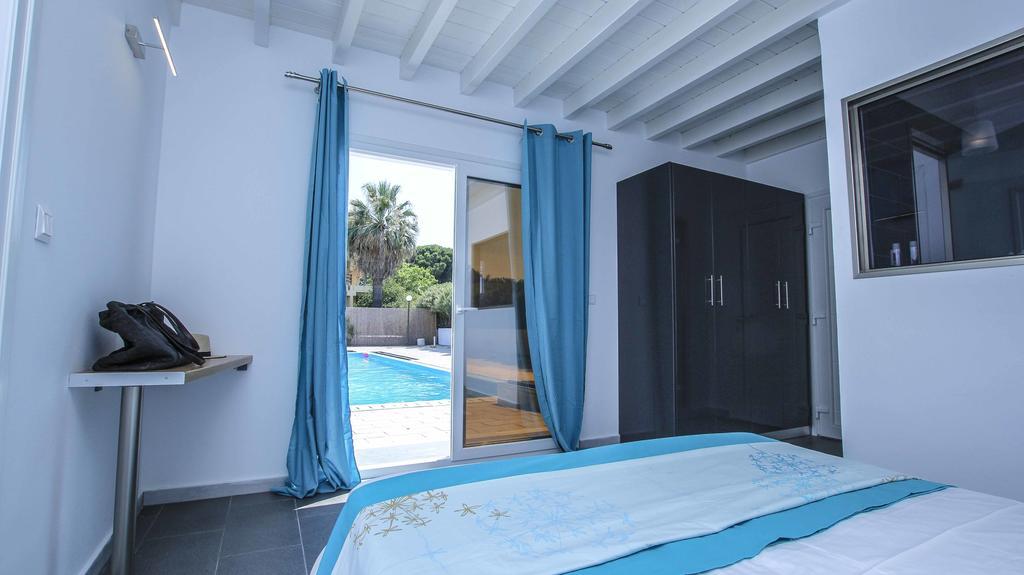 Elpiniki Villa *
